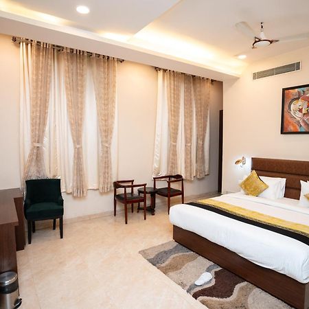 Hotel Radiance Courtyard Benares Buitenkant foto