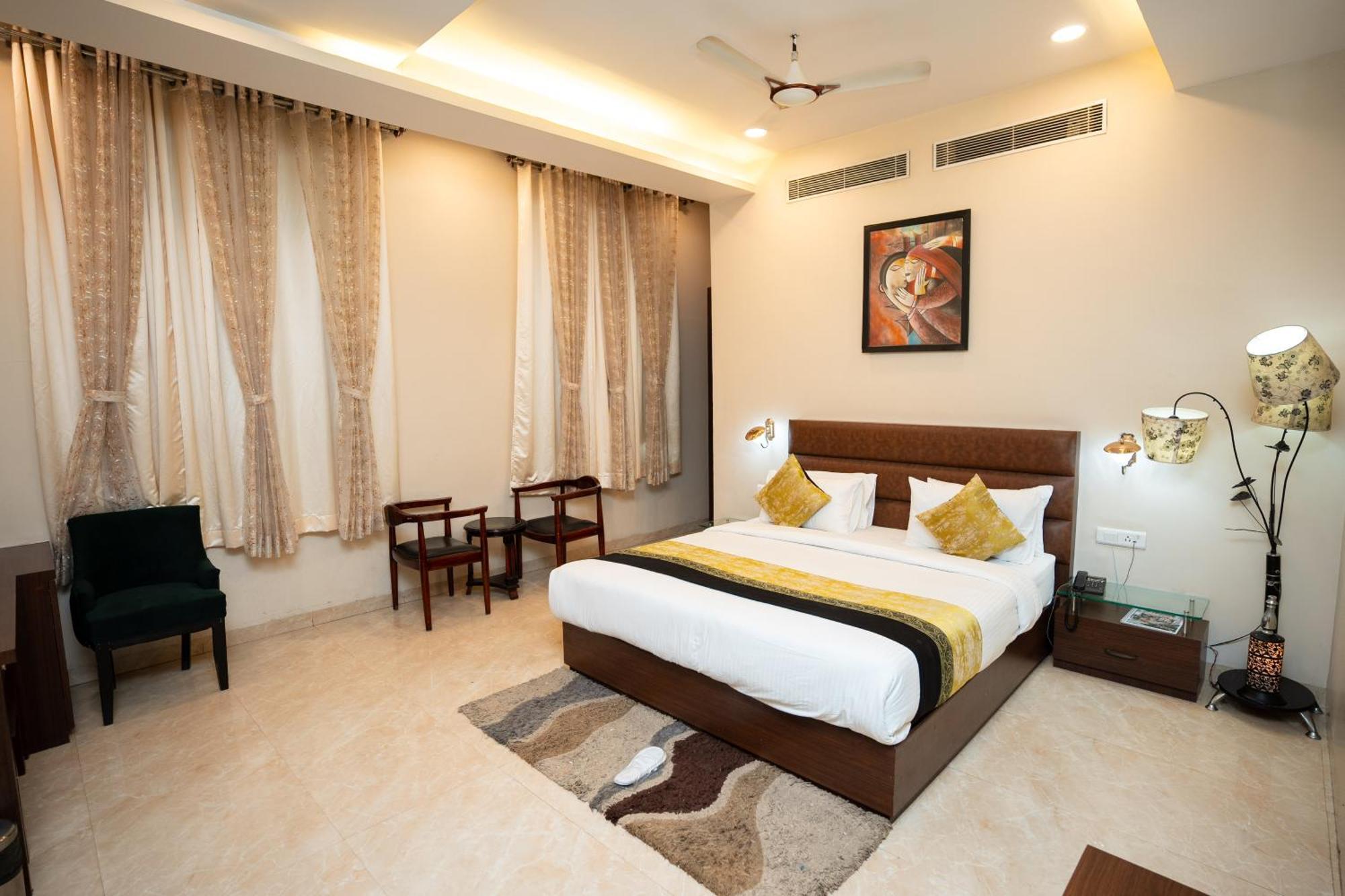 Hotel Radiance Courtyard Benares Buitenkant foto