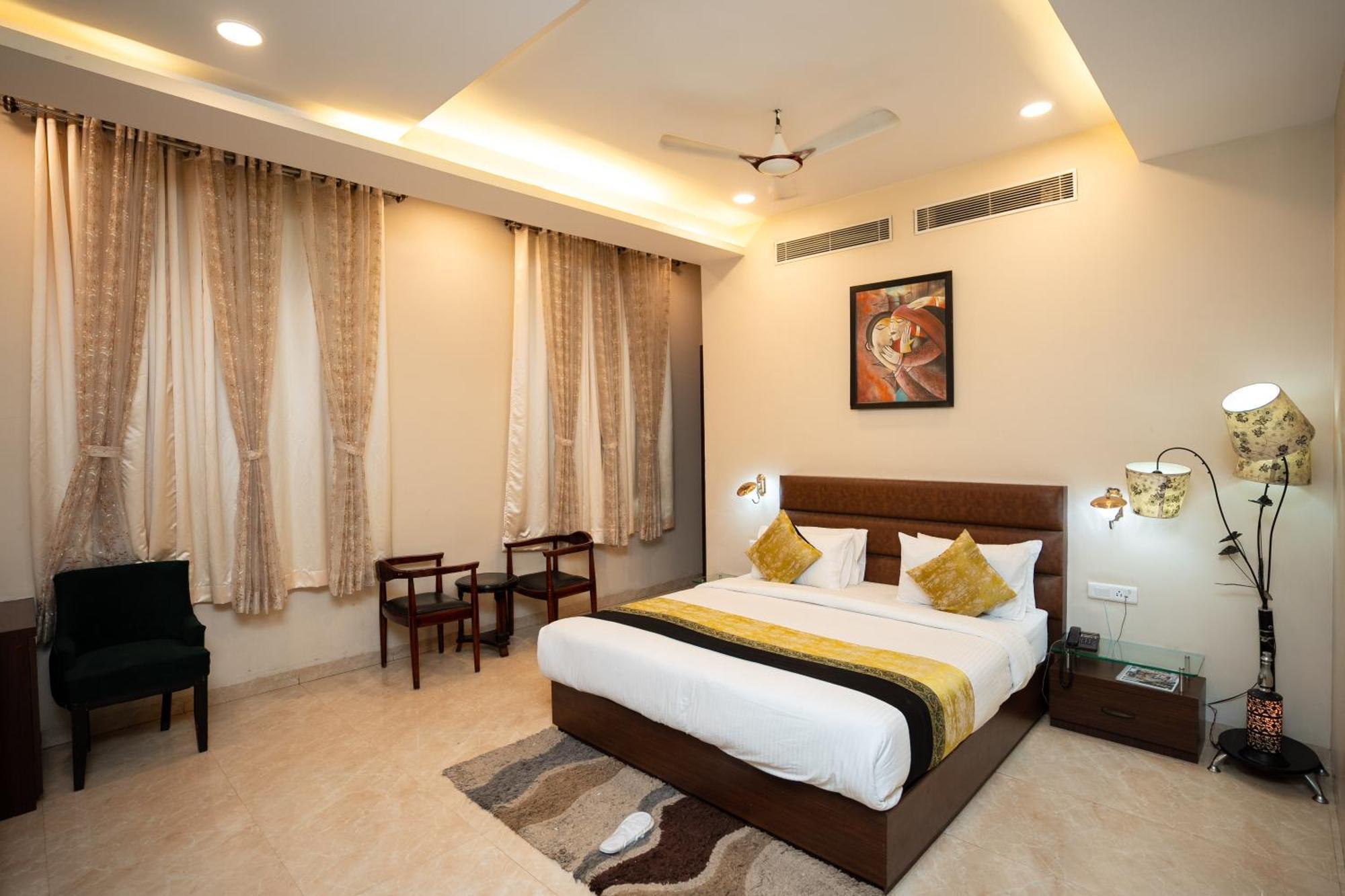 Hotel Radiance Courtyard Benares Buitenkant foto