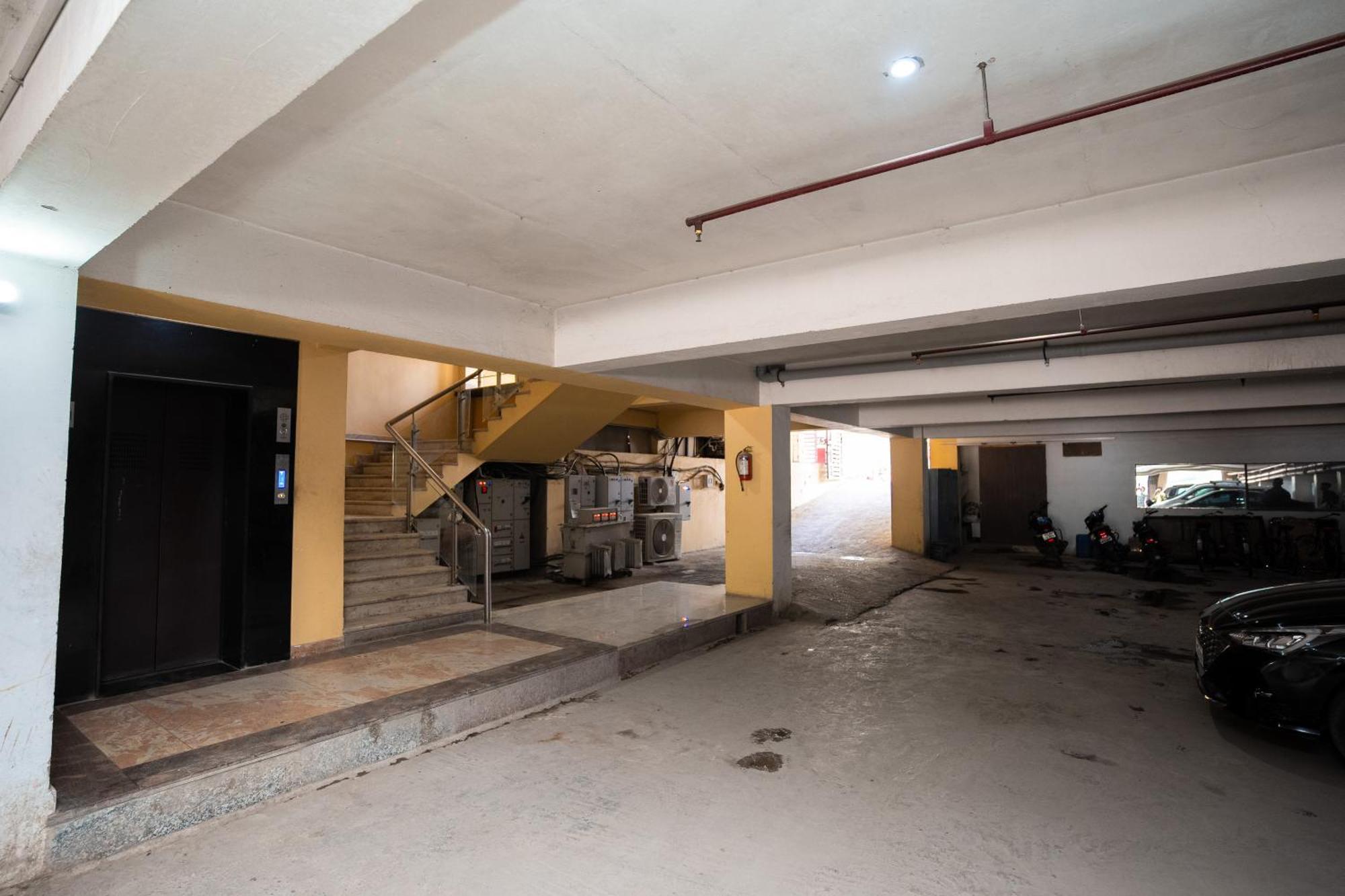 Hotel Radiance Courtyard Benares Buitenkant foto