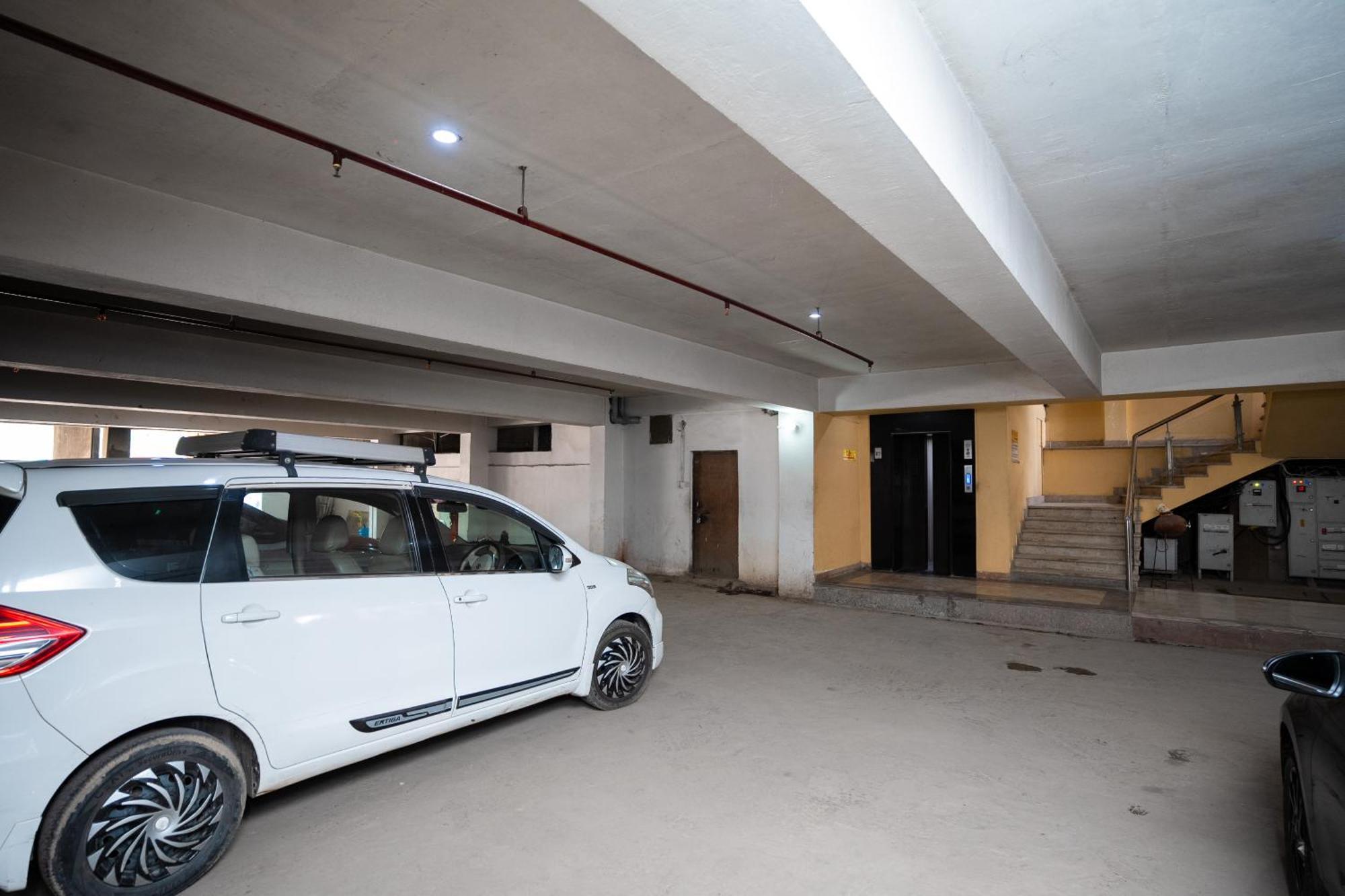Hotel Radiance Courtyard Benares Buitenkant foto
