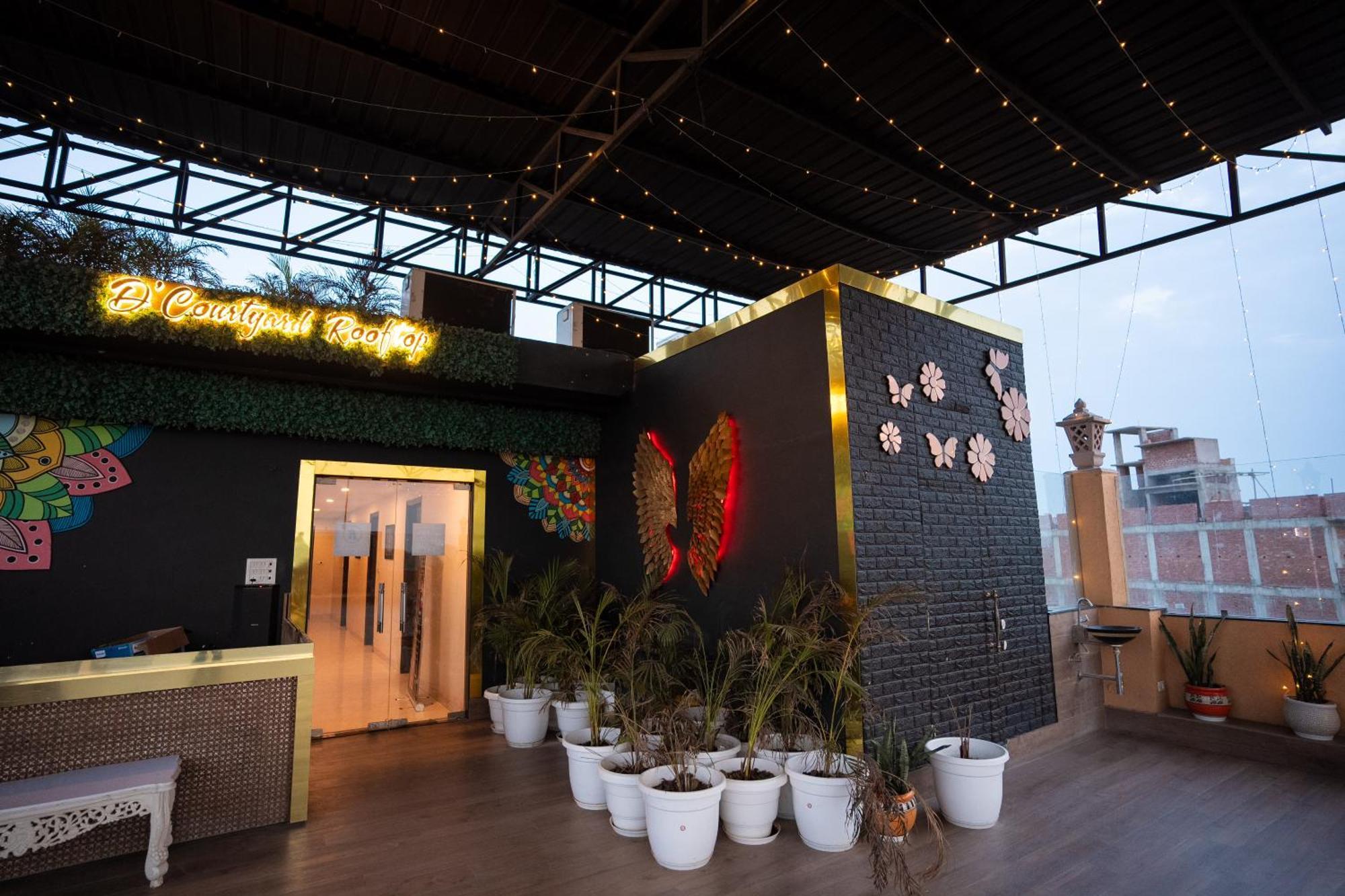 Hotel Radiance Courtyard Benares Buitenkant foto